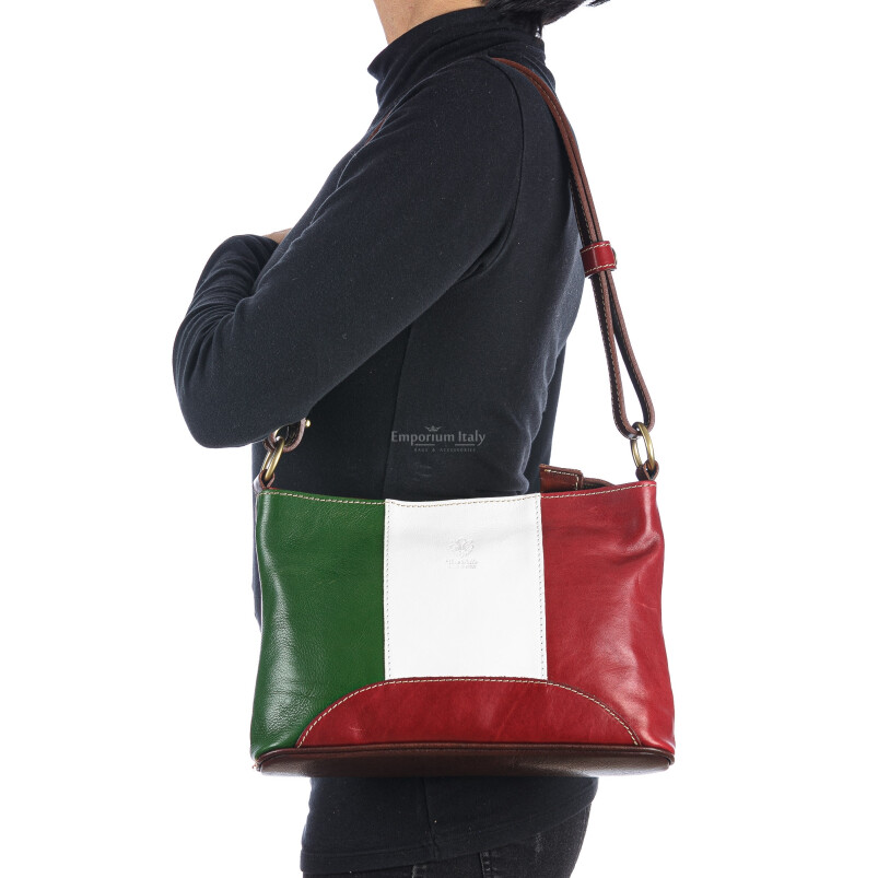 Borsa a spalla da donna in vera pelle GEMMA, colore VERDE/BIANCO/ROSSO, tricolore bandiera italiana, CHIAROSCURO, MADE IN ITALY