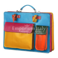 ELVI XXL: офисный портфель / деловая сумка из кожи CHIAROSCURO цвет МНОГОЦВЕТНАЯ на голубoй основе, с плечевым ремнем,  Made in Italy.